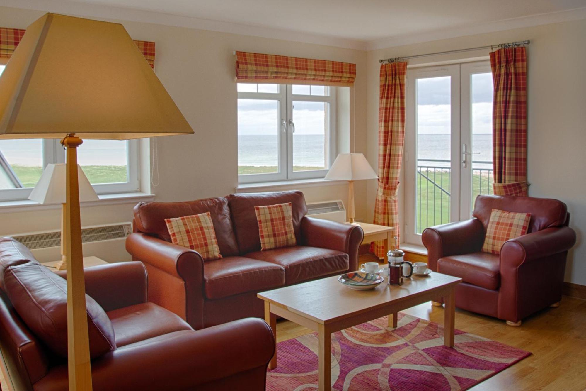 Links Apartment Brora Exterior foto