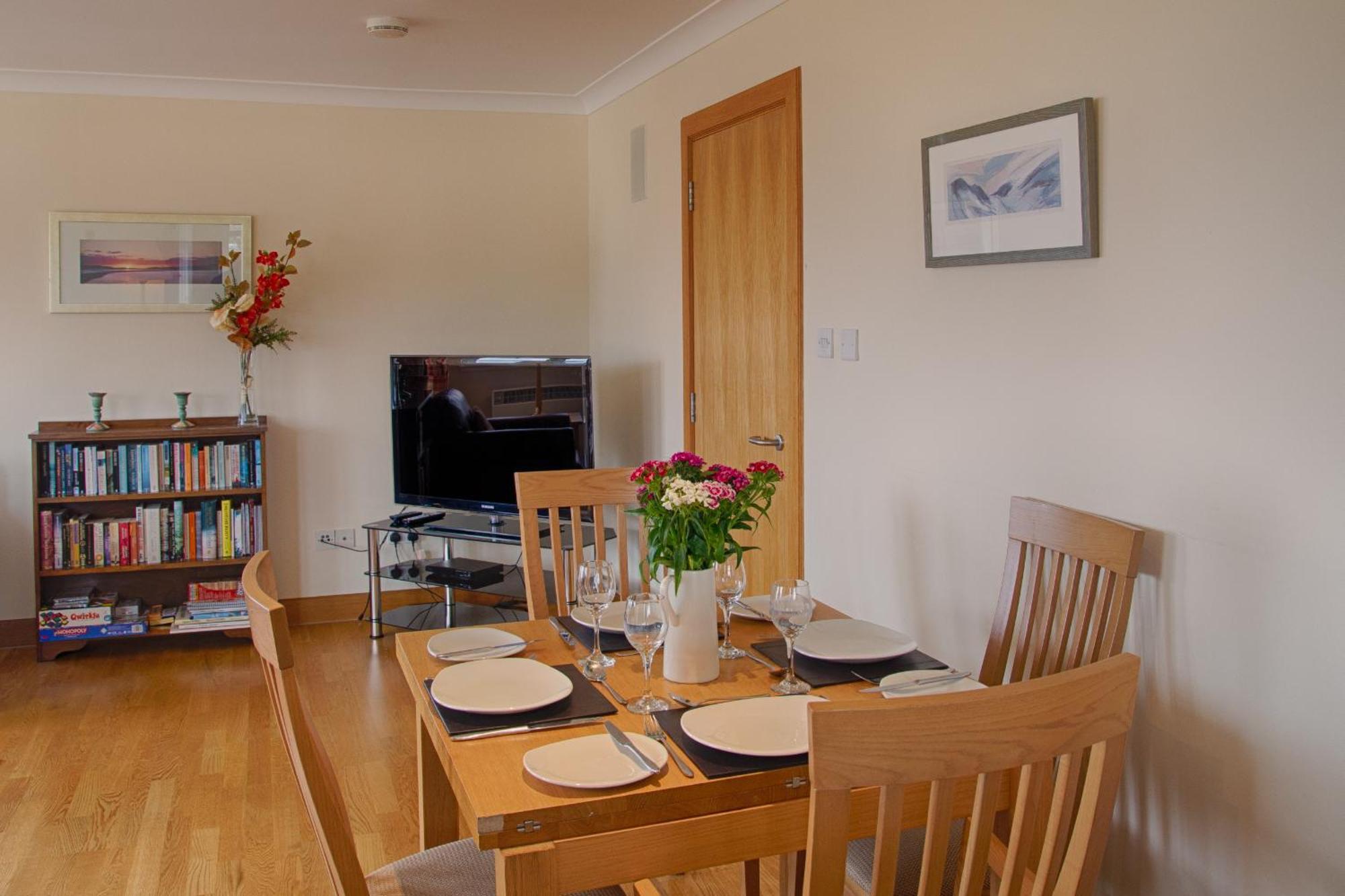 Links Apartment Brora Exterior foto